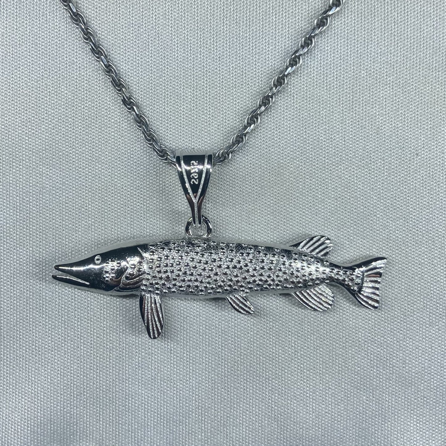 Hecht Halskette für Angler von Urban & Fisher