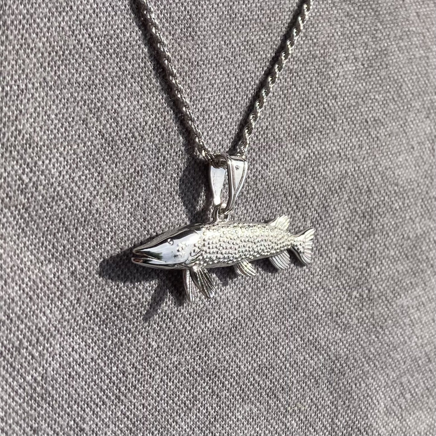 Geschenkidee für Angler - Halskette aus Silber